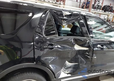 2017 Ford Explorer Xlt z USA, uszkodzony, nr VIN 1FM5K8D81HGD45485